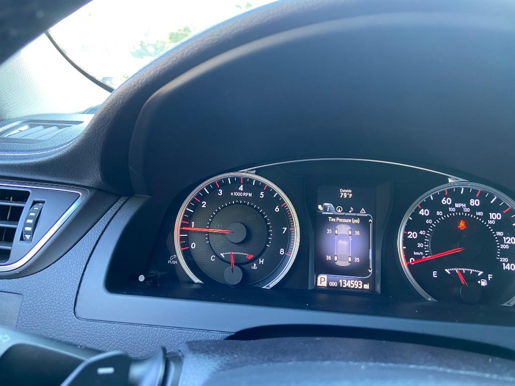 2015 Toyota Camry XLE photo 8