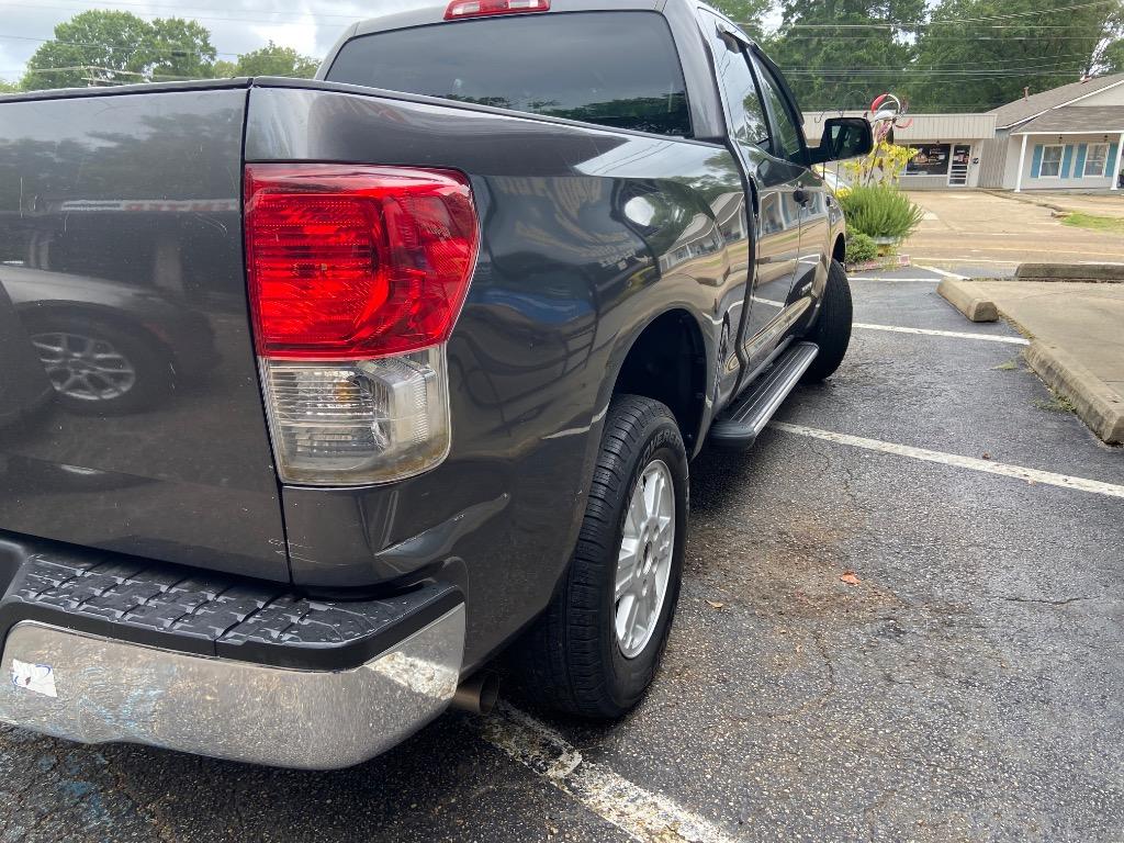 2011 Toyota Tundra Base photo 4